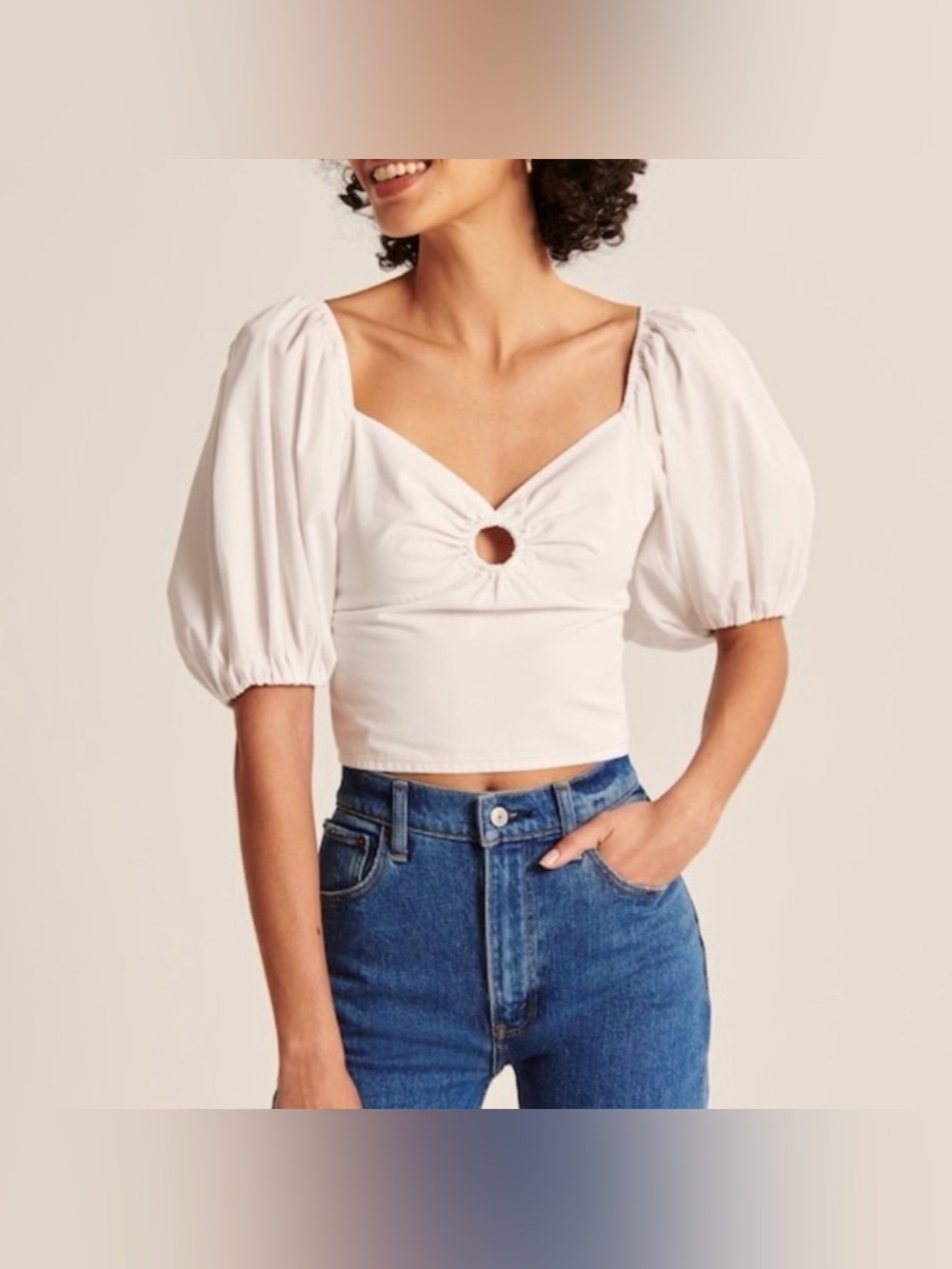 Abercrombie & Fitch White Puff-Sleeve Crop Top with Front Ring Detail - Picture 3 of 8